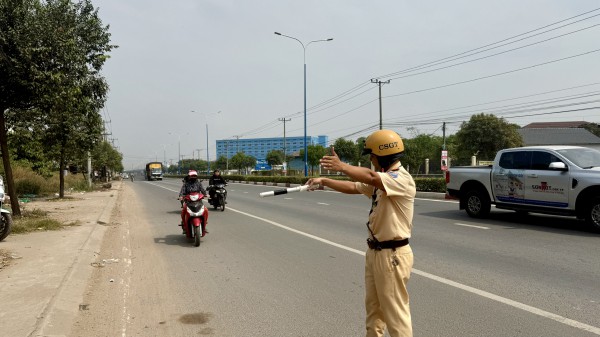 CSGT TP.HCM tăng cường kiểm soát, xử lý nghiêm các vi phạm về giao thông