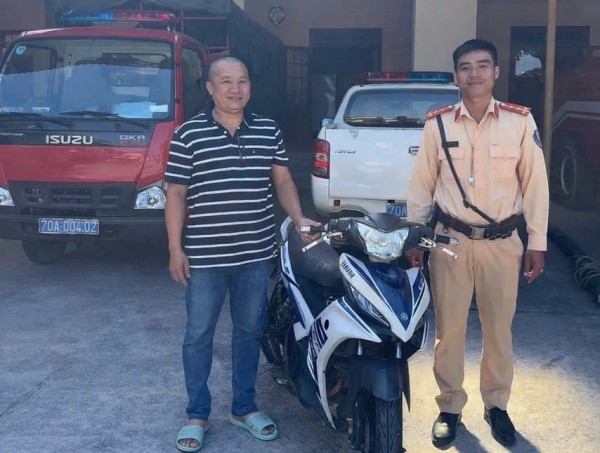 CSGT Tây Ninh giúp người dân tìm được xe sau gần 12 năm bị trộm CSGT Tây Ninh giúp người dân tìm được xe sau gần 12 năm bị trộm