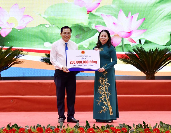 Cà Mau đặt mục tiêu trở thành cực tăng trưởng xanh của ĐBSCL Cà Mau đặt mục tiêu trở thành cực tăng trưởng xanh của ĐBSCL