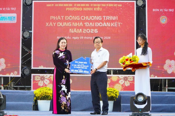 Cần Thơ: Báo Thanh Niên tặng nhà đại đoàn kết cho người nghèo đón tết Cần Thơ: Báo Thanh Niên tặng nhà đại đoàn kết cho người nghèo đón tết