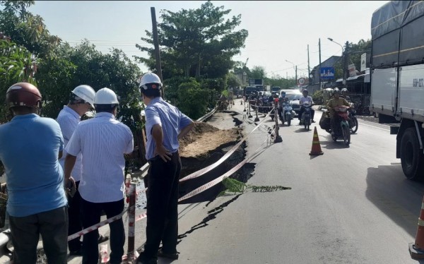 Cần Thơ: Sạt lở bờ sông nghiêm trọng làm hư hỏng 10 căn nhà