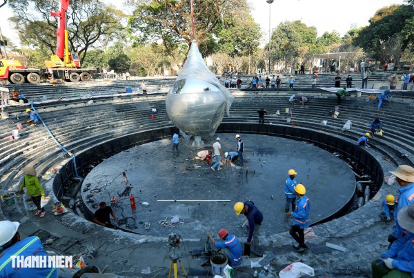 Cận cảnh biểu trưng hình giọt nước tại công viên số 1 Lý Thái Tổ