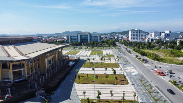 Cận cảnh dự án quảng trường 'điểm nhấn' gần 200 tỉ đồng ở Huế Cận cảnh dự án quảng trường 'điểm nhấn' gần 200 tỉ đồng ở Huế
