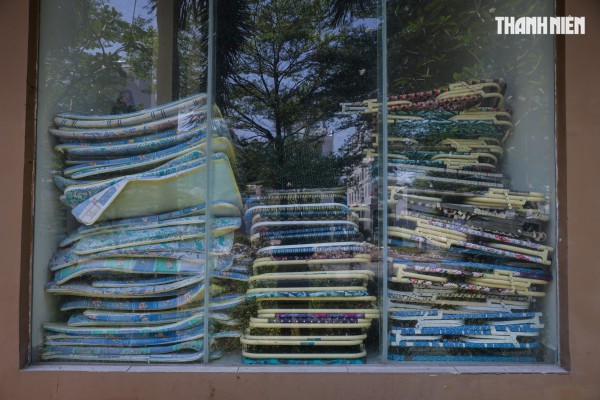 Cận cảnh khu căn hộ nghìn tỉ xuống cấp ở Thủ Thiêm chuẩn bị đấu giá