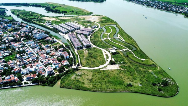 Cận cảnh loạt biệt thự nghìn tỉ 'đắp chiếu' tại Hội An đang rao đấu giá Cận cảnh loạt biệt thự nghìn tỉ 'đắp chiếu' tại Hội An đang rao đấu giá