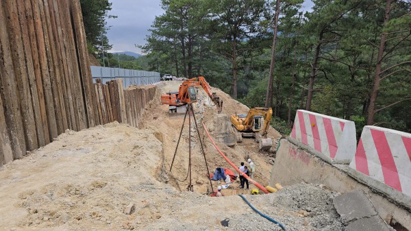 Cần từ 15 - 17 tỉ đồng sửa chữa đèo Prenn sạt lở Cần từ 15 - 17 tỉ đồng sửa chữa đèo Prenn sạt lở