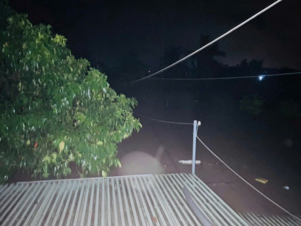 Căng mình cứu dân ở hạ lưu thủy điện Sông Ba Hạ Căng mình cứu dân ở hạ lưu thủy điện Sông Ba Hạ