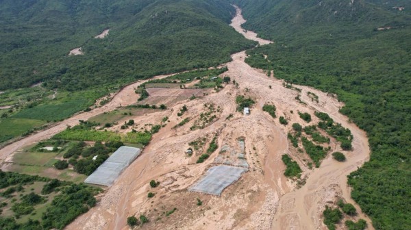 Căng mình ứng phó sạt lở Căng mình ứng phó sạt lở