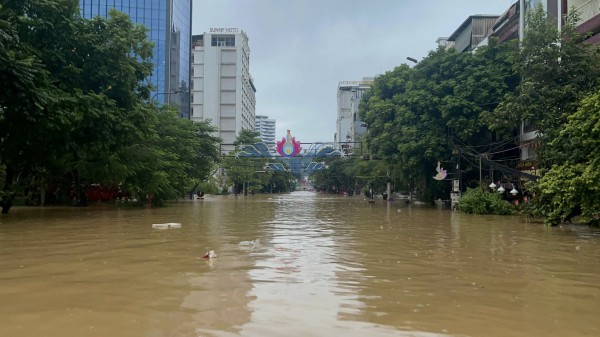 Cao Bằng chỉ đạo khẩn, cấm tuyệt đối phương tiện cá nhân qua vùng lũ lụt Cao Bằng chỉ đạo khẩn, cấm tuyệt đối phương tiện cá nhân qua vùng lũ lụt