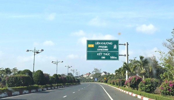 Cao tốc Tân Phú - Bảo Lộc đang vướng hơn 100 ha rừng chưa được chuyển đổi