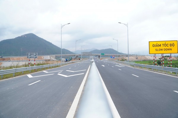Cao tốc qua phía đông Gia Lai trễ hẹn thông xe dịp tết Cao tốc qua phía đông Gia Lai trễ hẹn thông xe dịp tết