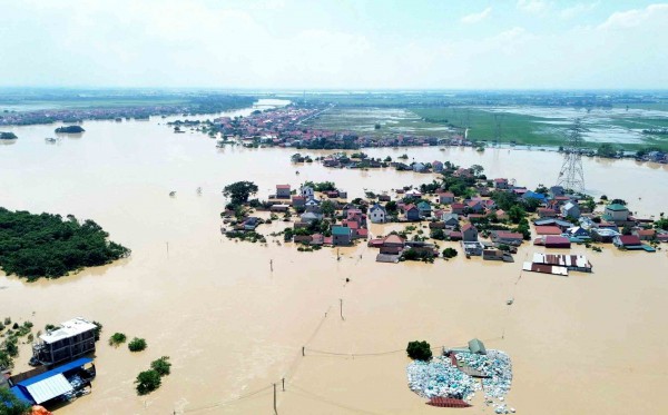 Cấp thiết giải quyết ngập lụt: Cần sống chung với lũ trước khí hậu cực đoan Cấp thiết giải quyết ngập lụt: Cần sống chung với lũ trước khí hậu cực đoan