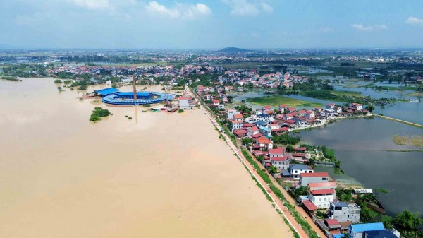 Cấp thiết giải quyết ngập lụt: Cần sống chung với lũ trước khí hậu cực đoan Cấp thiết giải quyết ngập lụt: Cần sống chung với lũ trước khí hậu cực đoan