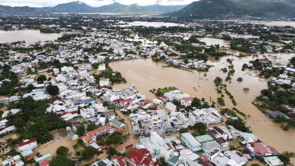 Cấp thiết giải quyết ngập lụt: Vì sao phố biển Nha Trang cứ mưa là ngập? Cấp thiết giải quyết ngập lụt: Vì sao phố biển Nha Trang cứ mưa là ngập?