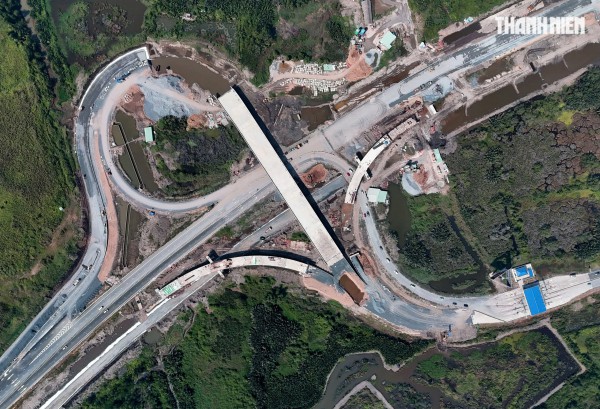 Cầu cạn Vành đai 3 đi qua Vinhomes Grand Park khi nào xong? Cầu cạn Vành đai 3 đi qua Vinhomes Grand Park khi nào xong?