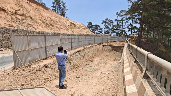 Chậm khắc phục sạt lở ta luy âm cầu Treo đèo D’ran