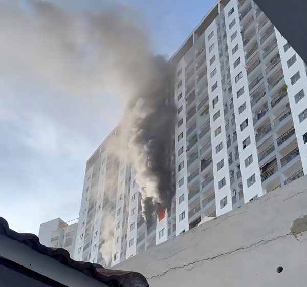 Cháy chung cư tại Nha Trang, 2 người tử vong Cháy chung cư tại Nha Trang, 2 người tử vong