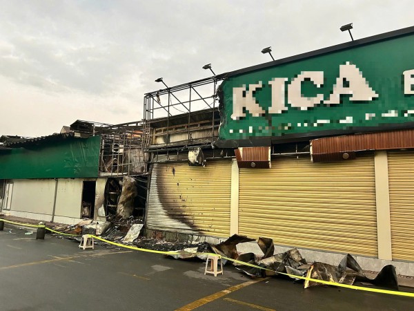 Cháy lớn tiệm bánh ngọt nổi tiếng ở TP.HCM