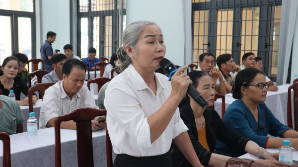 Chủ tịch HĐND tỉnh Đồng Nai tiếp xúc cử tri tại Bình Phước và Đồng Xoài Chủ tịch HĐND tỉnh Đồng Nai tiếp xúc cử tri tại Bình Phước và Đồng Xoài