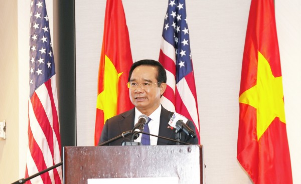 Chủ tịch Nguyễn Văn Được: 'Hỗ trợ hết mình' cho doanh nghiệp Mỹ đầu tư vào TP.HCM Chủ tịch Nguyễn Văn Được: 'Hỗ trợ hết mình' cho doanh nghiệp Mỹ đầu tư vào TP.HCM