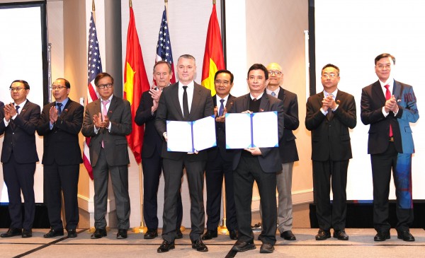 Chủ tịch Nguyễn Văn Được: 'Hỗ trợ hết mình' cho doanh nghiệp Mỹ đầu tư vào TP.HCM Chủ tịch Nguyễn Văn Được: 'Hỗ trợ hết mình' cho doanh nghiệp Mỹ đầu tư vào TP.HCM