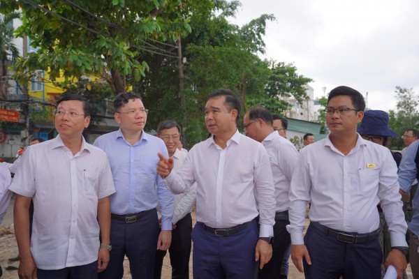 Chủ tịch TP.HCM yêu cầu hoàn thành dự án rạch Xuyên Tâm cuối năm 2027