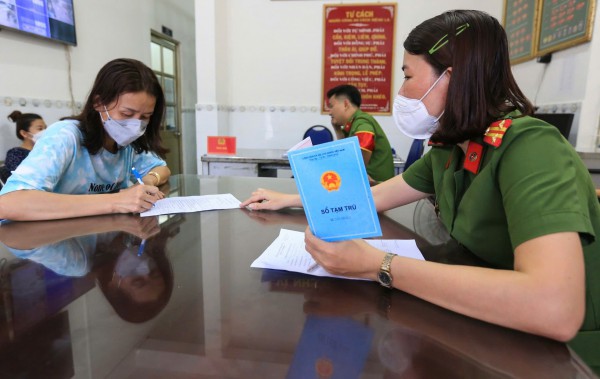 Chủ trọ hay người thuê trọ chịu trách nhiệm đăng ký tạm trú? Chủ trọ hay người thuê trọ chịu trách nhiệm đăng ký tạm trú?