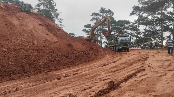 Chưa thể thông đèo D'Ran trong hôm nay 2.12