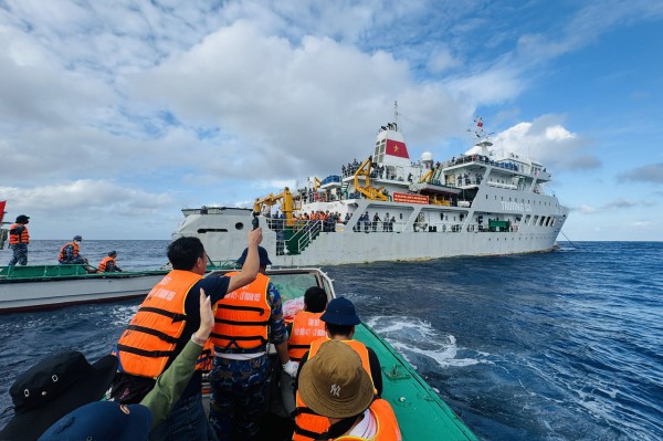 Chùm ảnh độc quyền: Trường Sa những ngày giáp Tết Bính Ngọ 2026 Chùm ảnh độc quyền: Trường Sa những ngày giáp Tết Bính Ngọ 2026