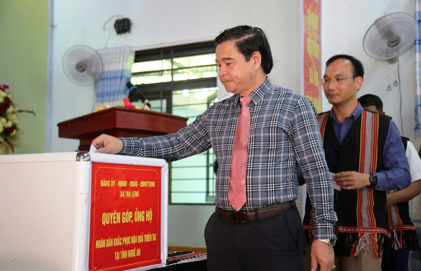 Chung dòng máu Lạc Hồng: Trà Leng đền đáp ân tình Chung dòng máu Lạc Hồng: Trà Leng đền đáp ân tình