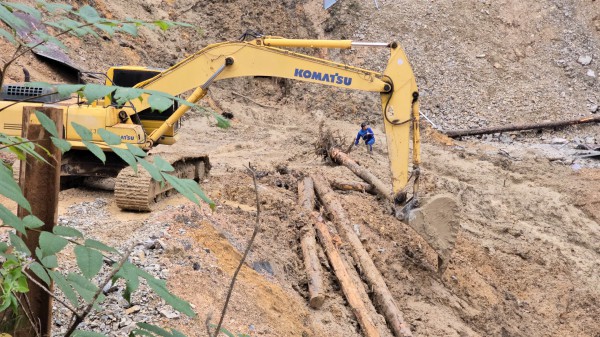 Cố gắng thông đèo Mimosa và đèo Gia Bắc trong ngày 4.12 Cố gắng thông đèo Mimosa và đèo Gia Bắc trong ngày 4.12