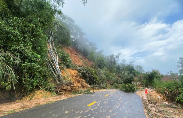 Cố gắng thông đèo Mimosa và đèo Gia Bắc trong ngày 4.12 Cố gắng thông đèo Mimosa và đèo Gia Bắc trong ngày 4.12