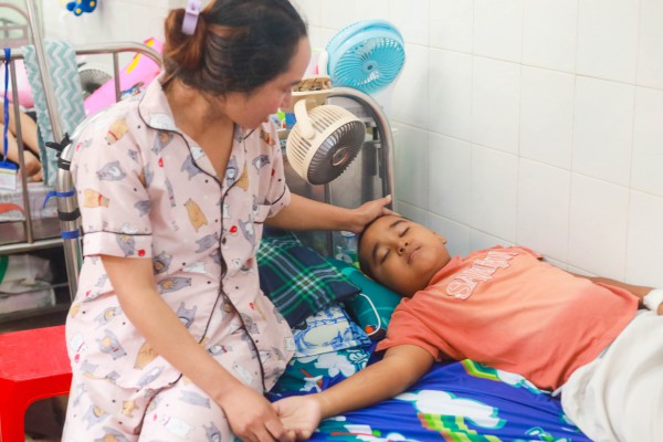 Con muốn sống: Bạn đọc Báo Thanh Niên giúp thêm 137 triệu đồng cho các bệnh nhi ung thư