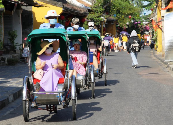 Công an điều tra vụ tung thông tin ‘chi 1,8 tỉ đồng để có suất chèo thuyền’ ở Hội An