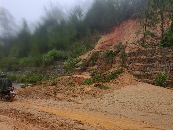 Công bố tình huống khẩn cấp về thiên tai QL27C nối Đà Lạt - Nha Trang