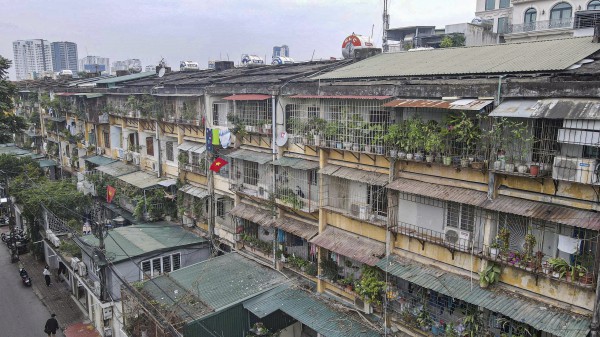 Công dân đến phường giải quyết thủ tục đông gấp 4-5 lần Công dân đến phường giải quyết thủ tục đông gấp 4-5 lần