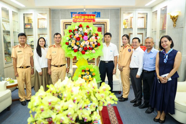Cục CSGT: Báo Thanh Niên góp phần lan tỏa pháp luật giao thông đến gần người dân Cục CSGT: Báo Thanh Niên góp phần lan tỏa pháp luật giao thông đến gần người dân