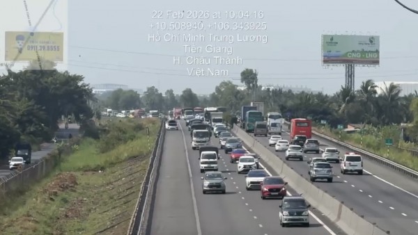 Cục CSGT cập nhật tình hình giao thông trên các tuyến cao tốc Cục CSGT cập nhật tình hình giao thông trên các tuyến cao tốc