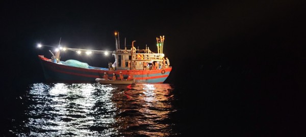 Cứu ngư dân bị viêm ruột thừa khi hành nghề trên vùng biển Đà Nẵng