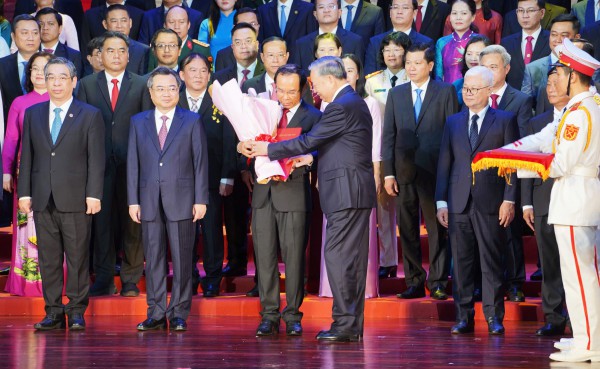 Danh sách 27 ủy viên Ban Thường vụ Thành ủy TP.HCM sau hợp nhất Danh sách 27 ủy viên Ban Thường vụ Thành ủy TP.HCM sau hợp nhất