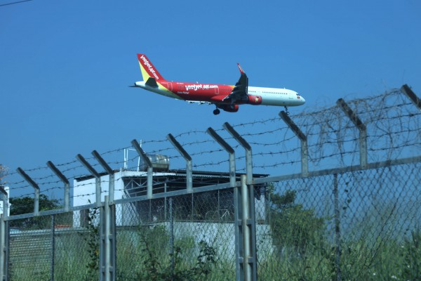 Drone xâm phạm sân bay Đà Nẵng: Siết chặt quản lý từ mặt đất đến bầu trời