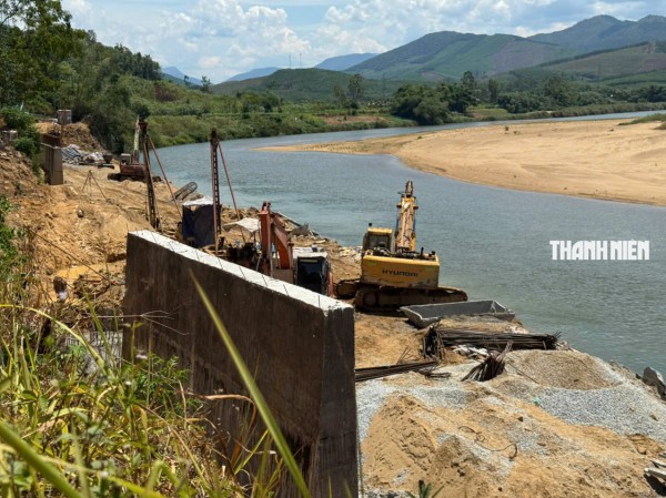 Dự án chống sạt lở chậm tiến độ, Sở Xây dựng Quảng Ngãi ra tối hậu thư