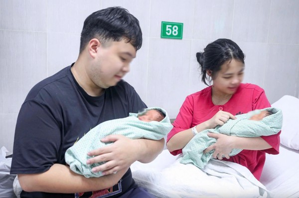 Dự báo dân số Việt Nam giảm mạnh: Người trẻ nói 'phải lo được cho con mới dám sinh'