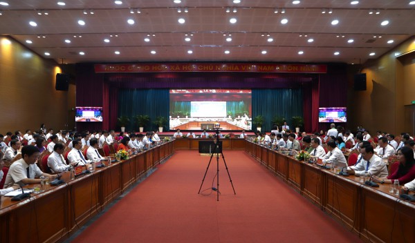 Gia Lai: Tháo gỡ vướng mắc, thúc đẩy các công trình, dự án trọng điểm Gia Lai: Tháo gỡ vướng mắc, thúc đẩy các công trình, dự án trọng điểm