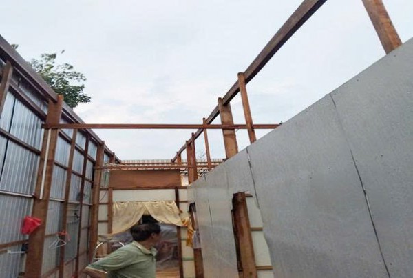 Giông lốc bất ngờ gây thiệt hại nặng nề ở Đồng Tháp