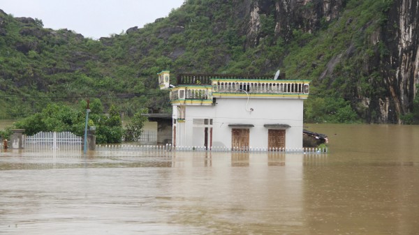 Hai kịch bản ứng phó lũ trên sông Hoàng Long