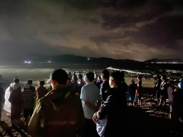 Hai người bị sóng cuốn mất tích ở biển Đắk Lắk Hai người bị sóng cuốn mất tích ở biển Đắk Lắk