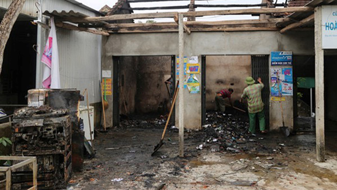 Hàng loạt thiết bị điện của người dân thị trấn Đồng Lộc bị chập cháy trong đêm