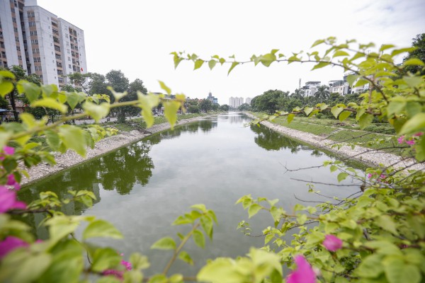 Hiện trạng sông Tô Lịch sau khi bổ cập 2 nguồn nước Hiện trạng sông Tô Lịch sau khi bổ cập 2 nguồn nước