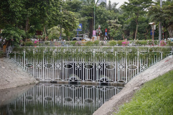 Hiện trạng sông Tô Lịch sau khi bổ cập 2 nguồn nước Hiện trạng sông Tô Lịch sau khi bổ cập 2 nguồn nước